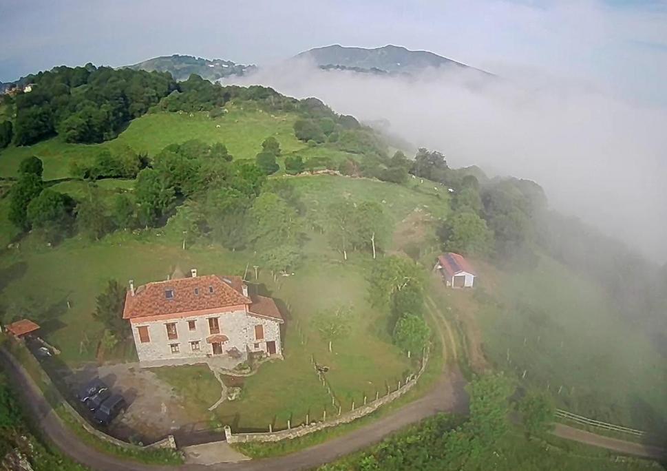 El Conventu Del Asturcon Pensionat Lago  Exteriör bild